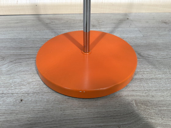 Image 1 of Lampada da terra vintage – Gepo / Gerda – paralume sferico in metallo arancione – design Space Age anni '70