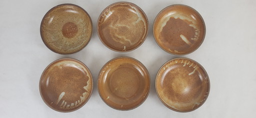 6 Stoneware Soup Plates / Bowls