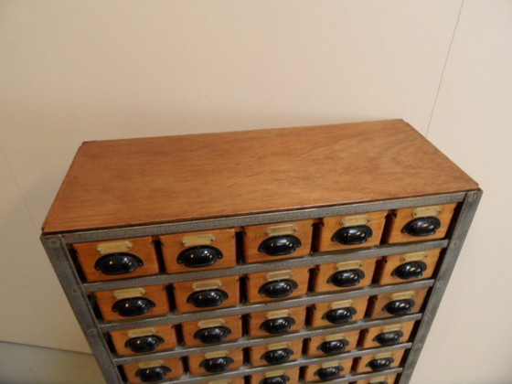 Image 1 of Classeur vintage à 45 tiroirs