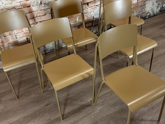 HAY Petit Standard Set di 6 - Olive | Daniel Rybakken, Sedie da pranzo, Metallo, Legno, Verde (foto 9 di 12)
