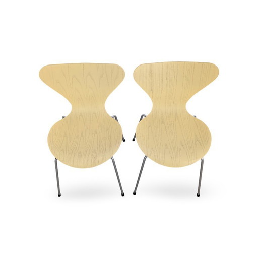 Juego de 2 sillas Fritz Hansen Serie 7, estilo mediados de siglo, de Arne Jacobsen.