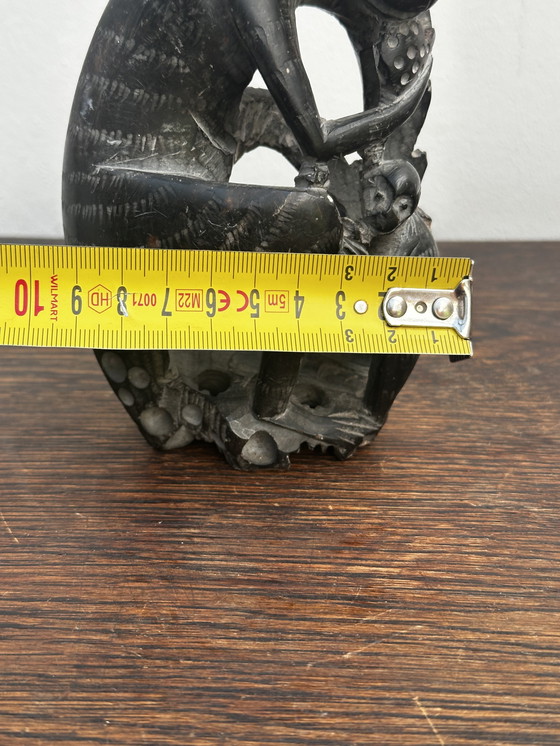 Image 1 of Scultura di Singe in pierre noire Mère et enfant H 14 cm / L 9 cm