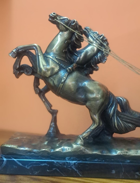 Römische Bronzefigur, Bildhauerei, Marmor, Schwarz (Foto 2 von 7)