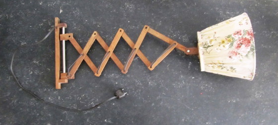 Vintage teak scissor wall light, 1960s, Wood, Textile, Brown (photo 3 of 6)