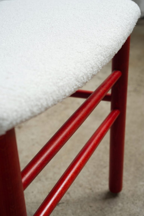 Image 1 of 6 sillas de comedor de haya teñida de rojo, modelo 250, de Farstrup Dinamarca, años 60