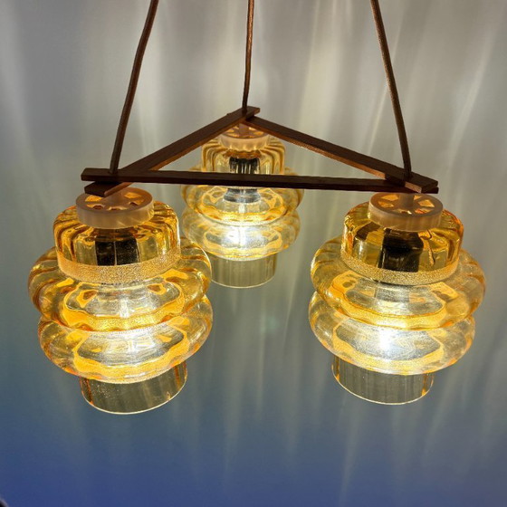 Image 1 of Vintage amberkleurige plafondlamp met 3 kappen