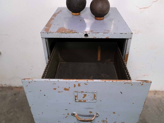 Image 1 of Vintage metalen archiefkast/commode in industriële stijl