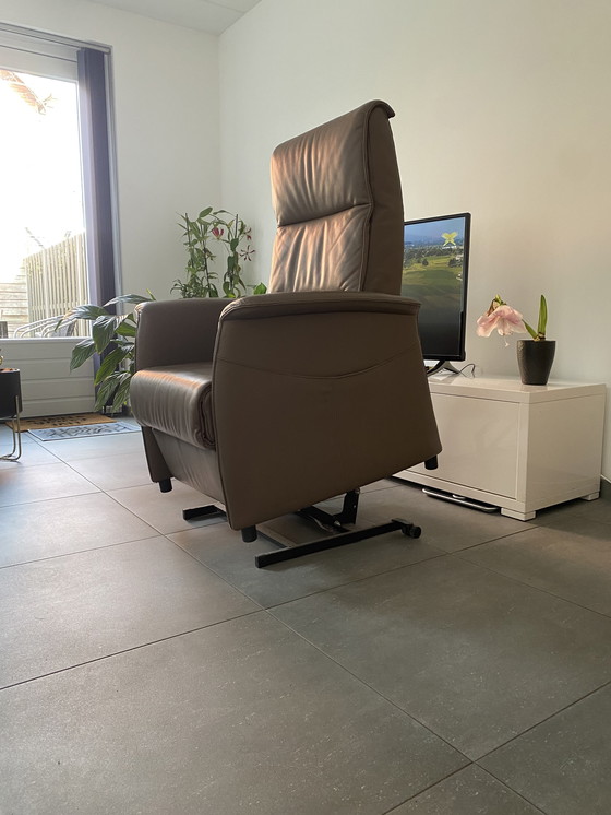 Image 1 of Sta op relaxt stoel all in house 