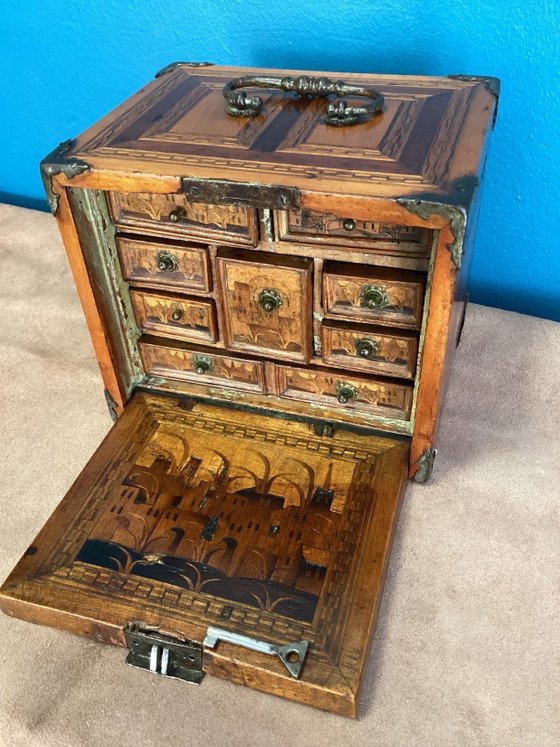Image 1 of Augsburg Miniatuur 17e-eeuwse originele marqueteriekist