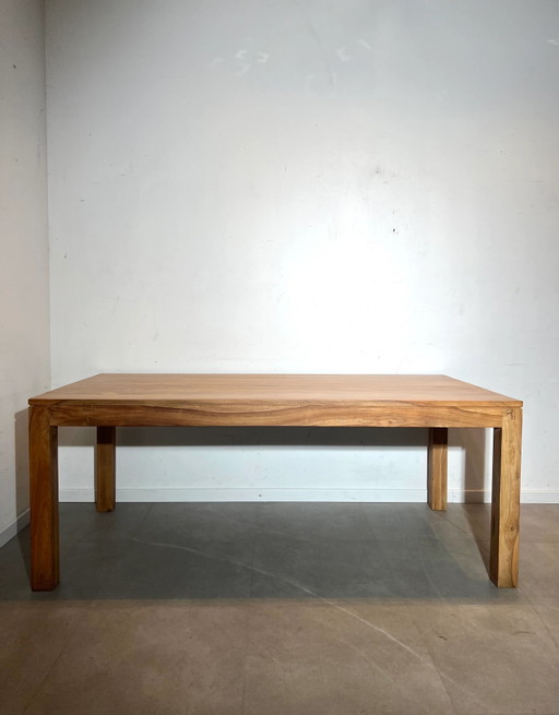 Mesa de comedor de madera maciza – eettafels