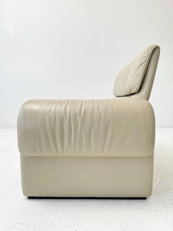 Image 1 of Ivoorwitte fauteuil van de Sede, model DS-2011/01