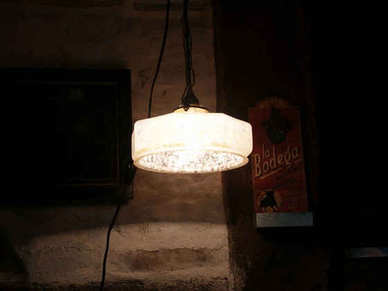 Pink opaline suspension – Pendant lamps, Vintage (photo 4 of 7)
