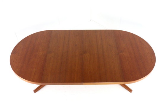 Image 1 of Round 2x extendable Danish design dining table vintage