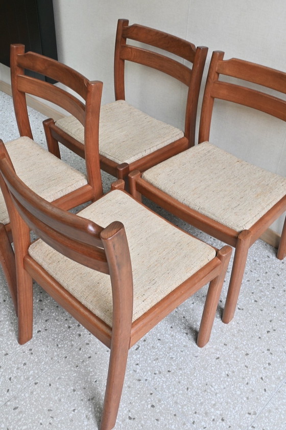 Image 1 of 4 sedie da pranzo design danese Dyrlund in teak massello