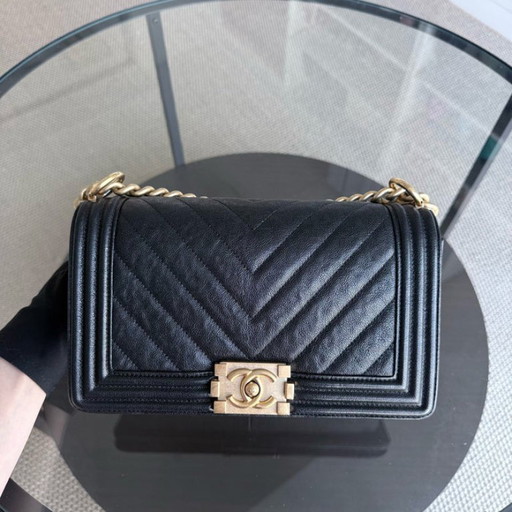 Chanel Boy Medium - Caviale 25 cm Chevron Nero Hardware Oro