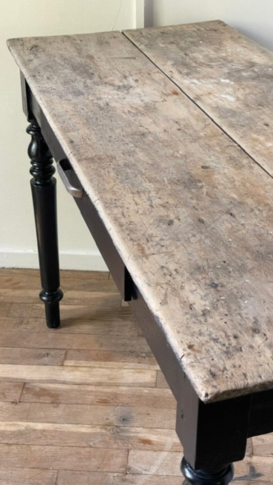 Antiker Schreibtisch im Louis Philippe Stil – Wood (photo 34 of 43)