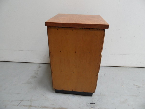 Image 1 of Commode vintage de l'école