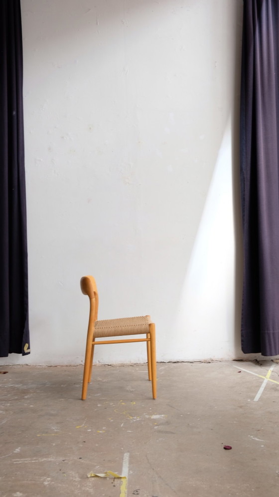 5 gerestaureerde Moller 75 stoelen in beukenhout – Niels Otto Møller, Eetkamerstoelen, Wood (photo 8 of 12)