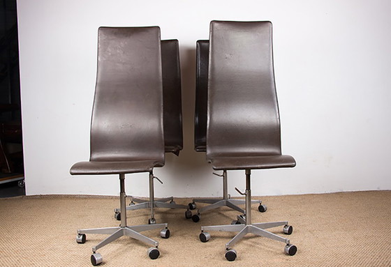 Image 1 of Serie von 4 Bürostühlen mit hoher Rückenlehne aus Leder und Aluminium Modell Oxford von Arne Jacobsen für Fritz Hansen 1980