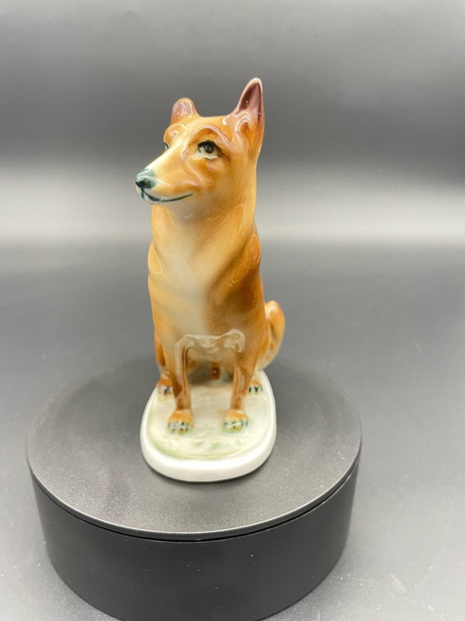 Zsolnay Pécs – Vintage-Porzellanfigur sitzender Hund, Ungarn, Mid-Century