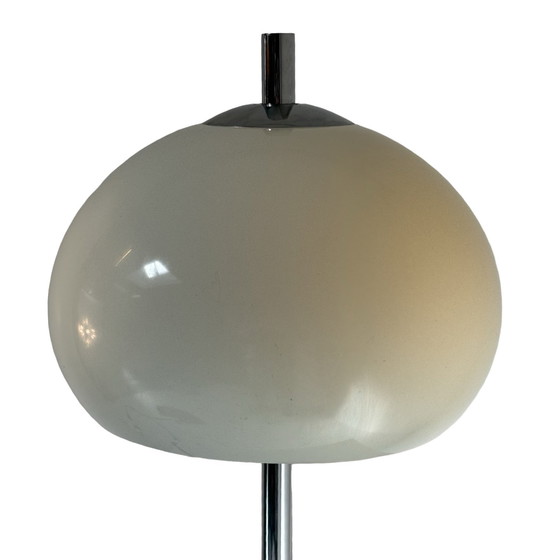 Image 1 of Pop Art / Space Age design - Mushroom lamp with white plexi shade and chrome base