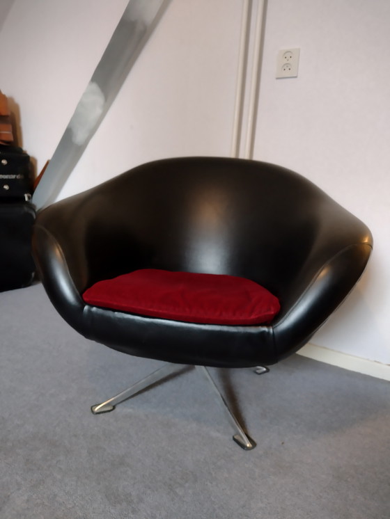 Image 1 of Cuscino in velluto Bogie nero rosso anni '70 per sedia a palloncino