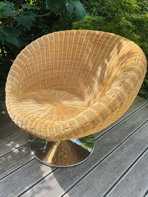 Vintage rattan swivel armchair 1980s
