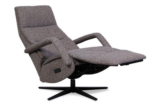 Image 1 of CV-142 armchair