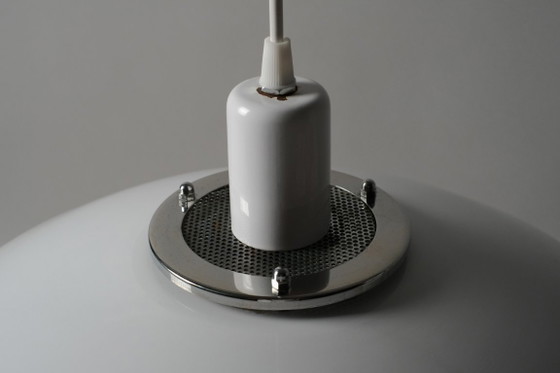 Eglo Multi-Shade Tiered Pendant Lamp, White Lacquered, Scandinavian Modern Lighting. – Metal (photo 8 of 10)