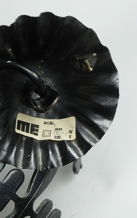 Image 1 of Exceptionnelle suspension en verre ambré des années 1970 avec structure en fer