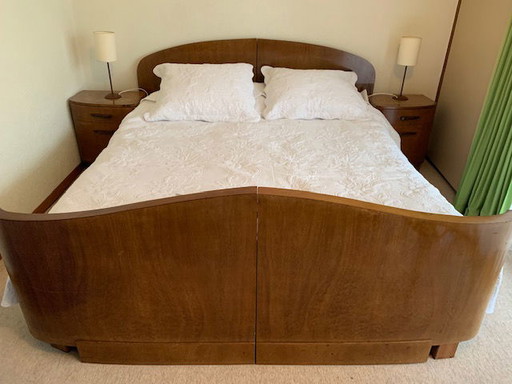 Art deco bed, nachtkastje en toilettafel