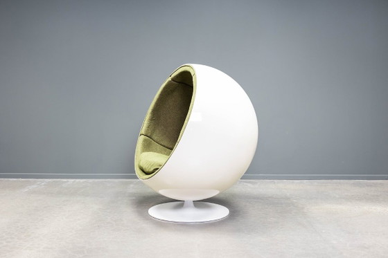 Ball Chair – Armchairs, Metal, Textile (photo 10 of 11)