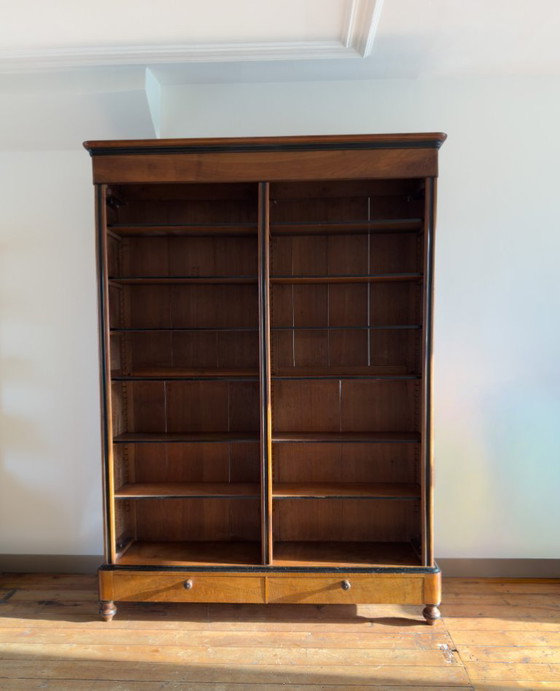 Image 1 of Grande bibliothèque victorienne