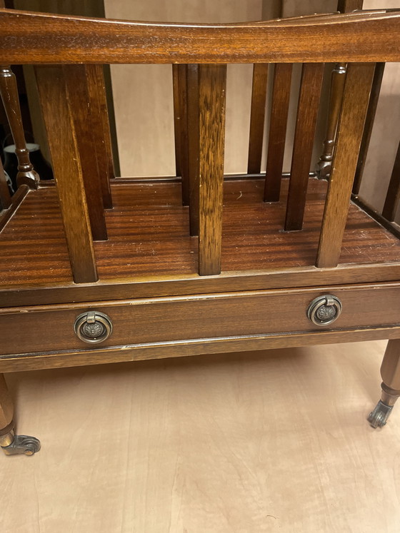 Image 1 of Antiker Zeitschriftenhalter