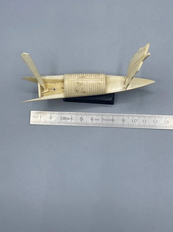 Miniature Chinese Junk – Antique Sculpture on a Base – Decorative Objects, Aziatisch (photo 4 of 5)