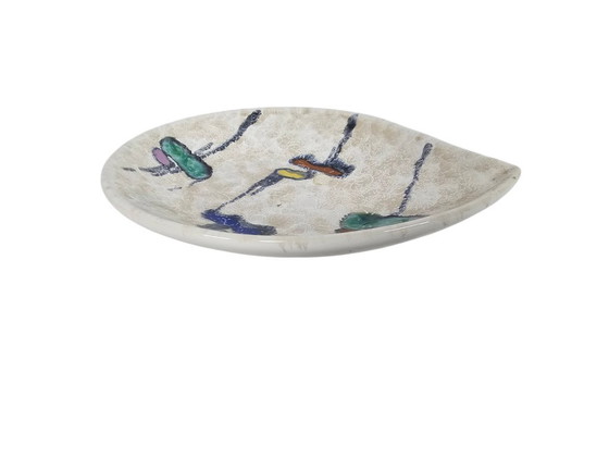 Image 1 of Regina - firma Van der Want & Barras - Floris Meydam - Kunstaardewerkfabriek - WB - handpainted - schaaltje - 1945-1970