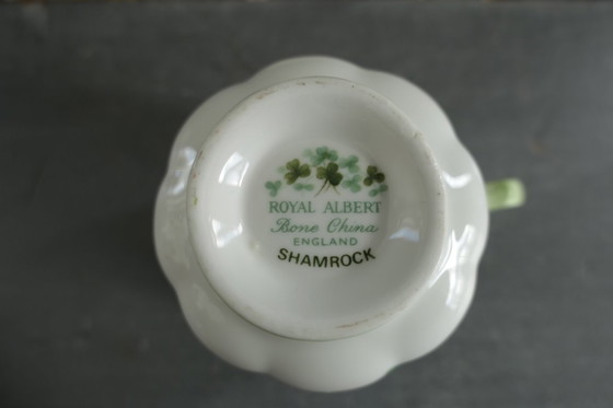 Image 1 of Tazza e piattino Shamrock Royal Albert vintage 8 x