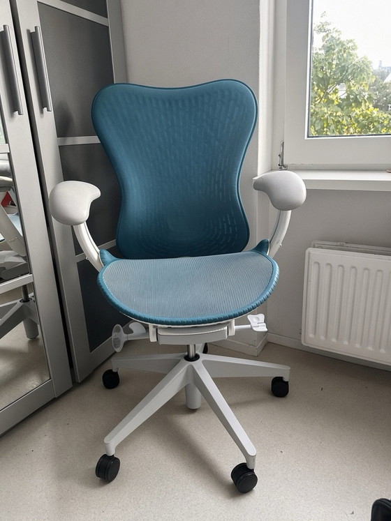 Herman Miller mirra 2, Bureaustoelen, Kunststof, Textiel, Blauw (foto 5 van 5)
