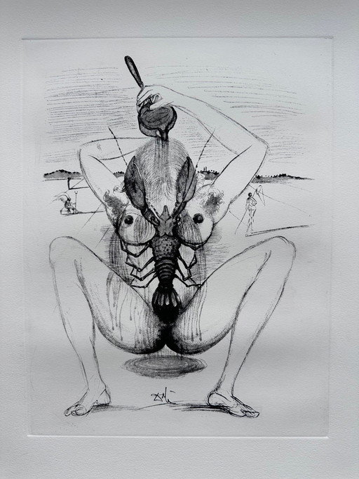 Salvador Dali ( 1904-1989 ) Gravure représentant une femme et un homard sur papier vélin.