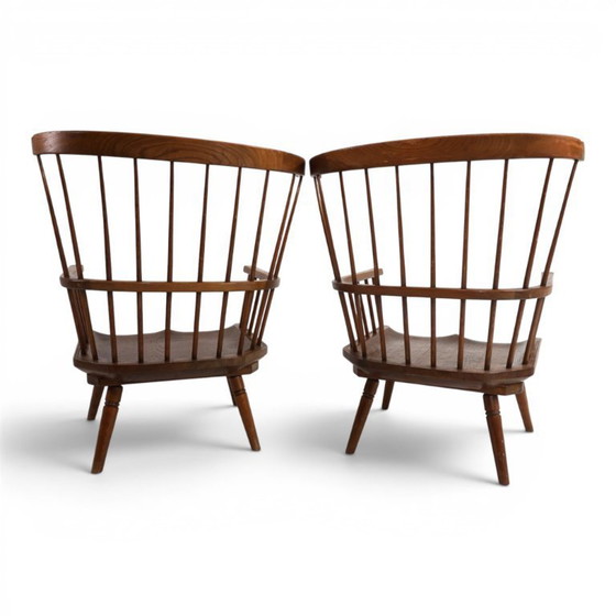 Image 1 of Par de sillones Windsor hechos a mano, Inglaterra, circa 1960.