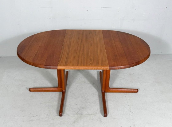 Image 1 of Uitschuifbare eettafel/tafel uit het midden van de 20e eeuw, gemaakt van teakhout door C J Rosengaarden, Denemarken, jaren 60.