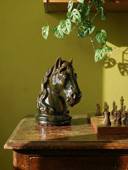 Tête de cheval ou cavalier d'échecs en terre cuite glacée vintage années 80