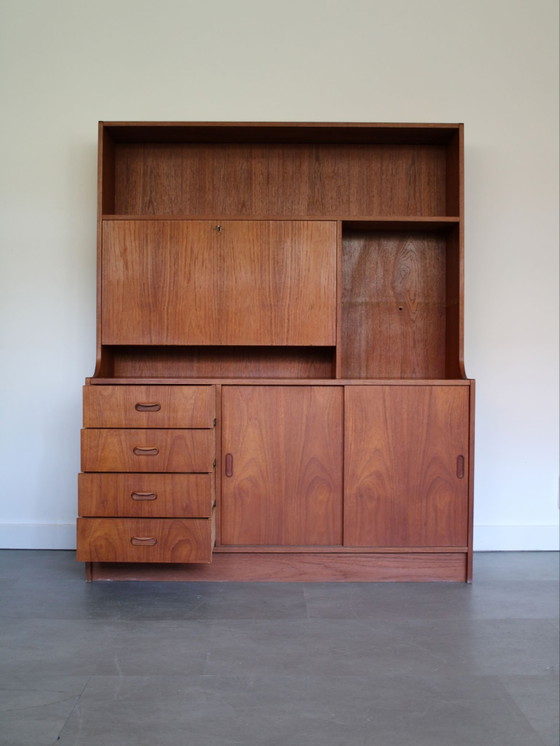 Credenza alta/mobile a parete danese vintage in teak – Credenze alte, Legno (photo 4 of 12)