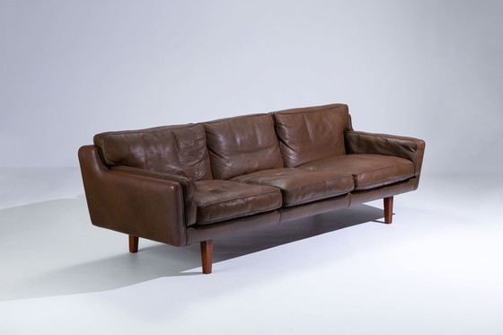 Image 1 of Large 3 seat leather Sofa Model V11A  by Illum Wikkelsø