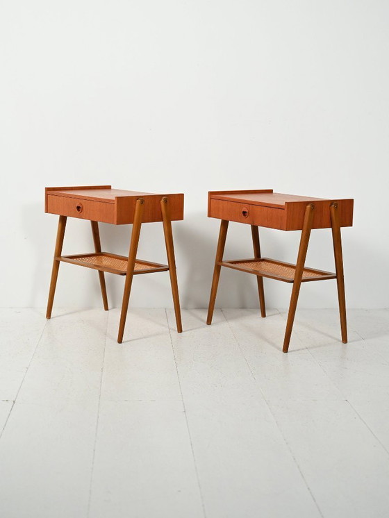 Image 1 of Coppia di comodini scandinavi in ​​teak con canna di Vienna