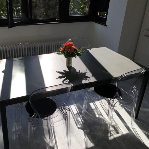 4 sillas apilables de diseño original Pedrali QUEEN 650, transparentes