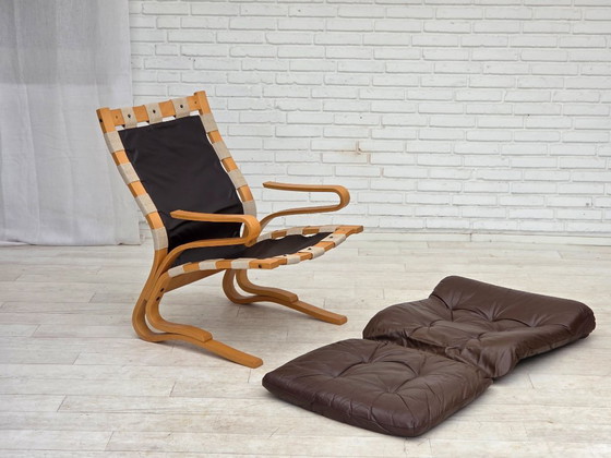 Image 1 of Années 1970, design norvégien d'Elsa & Nordahl Solheim, ensemble chaise et tabouret.