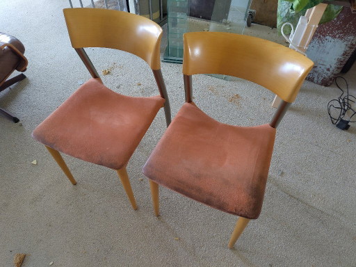 2x Stühle im italienischen Design aus Holz/Metall von Potocco – eetkamerstoelen, Wood (photo 2 of 5)