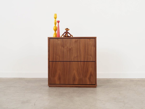 Image 1 of Scarpiera in noce, design scandinavo