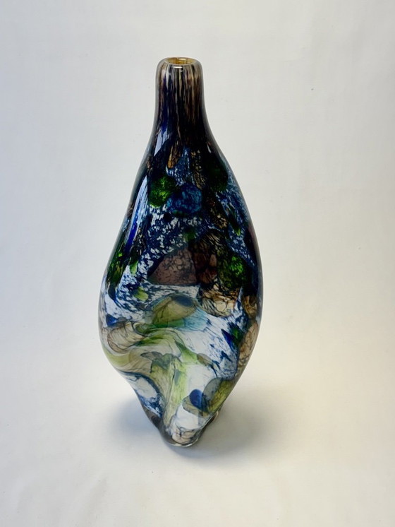 Image 1 of Hoge glazen vaas van 42cm. Unique door de spiraalgewijste vorm.